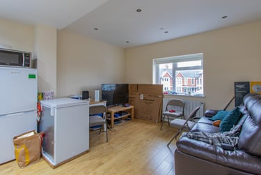 2 bed house, North Road, Gabalfa, Cardiff, CF143BL - Image 2